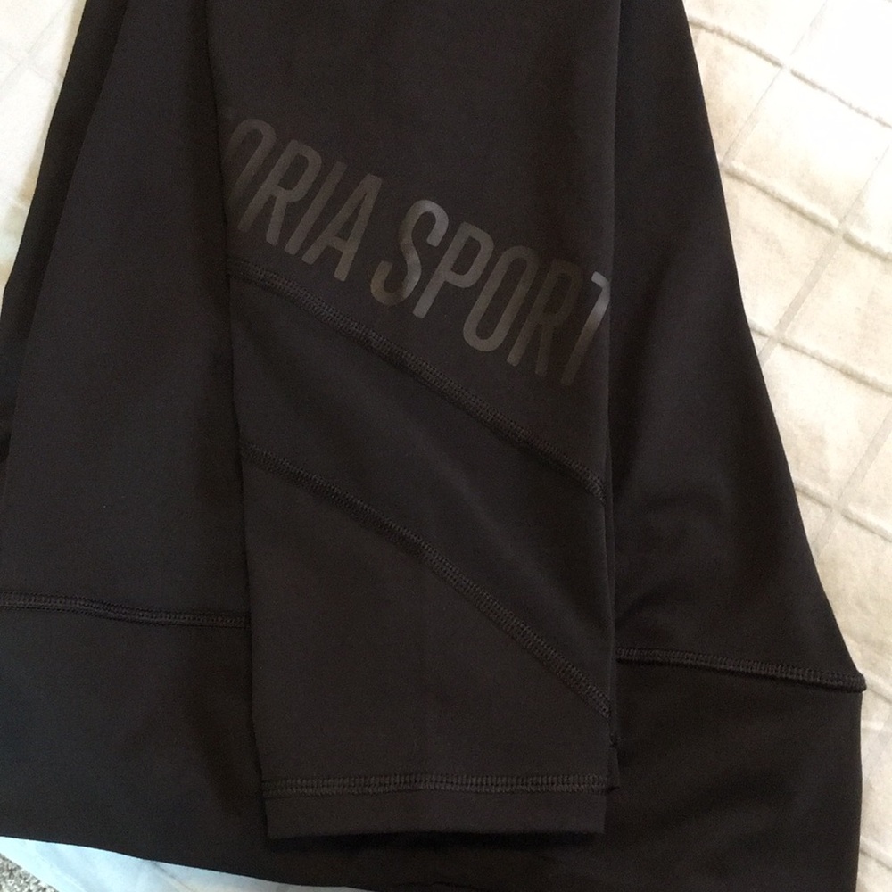 Victoria Sport Knockout Tight With Mesh Panels